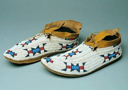 Nativetech: Native American Varieties Of Moccasins - Cheyenne